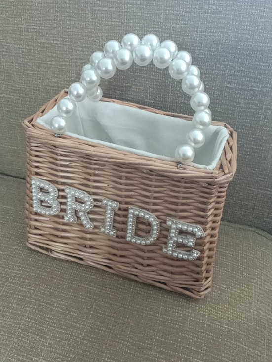 Handmade Handbags - Pearl-Handle Bride Wicker Handbag in Natural Basket PURSE